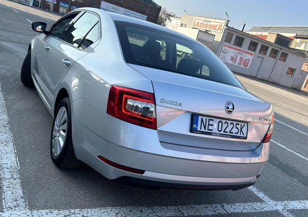 Skoda Octavia cena 41300 przebieg: 203000, rok produkcji 2018 z Elbląg małe 191